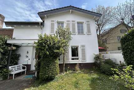 Haus zum Mieten in Bad Soden a.T. 2.200 € 90 m²
